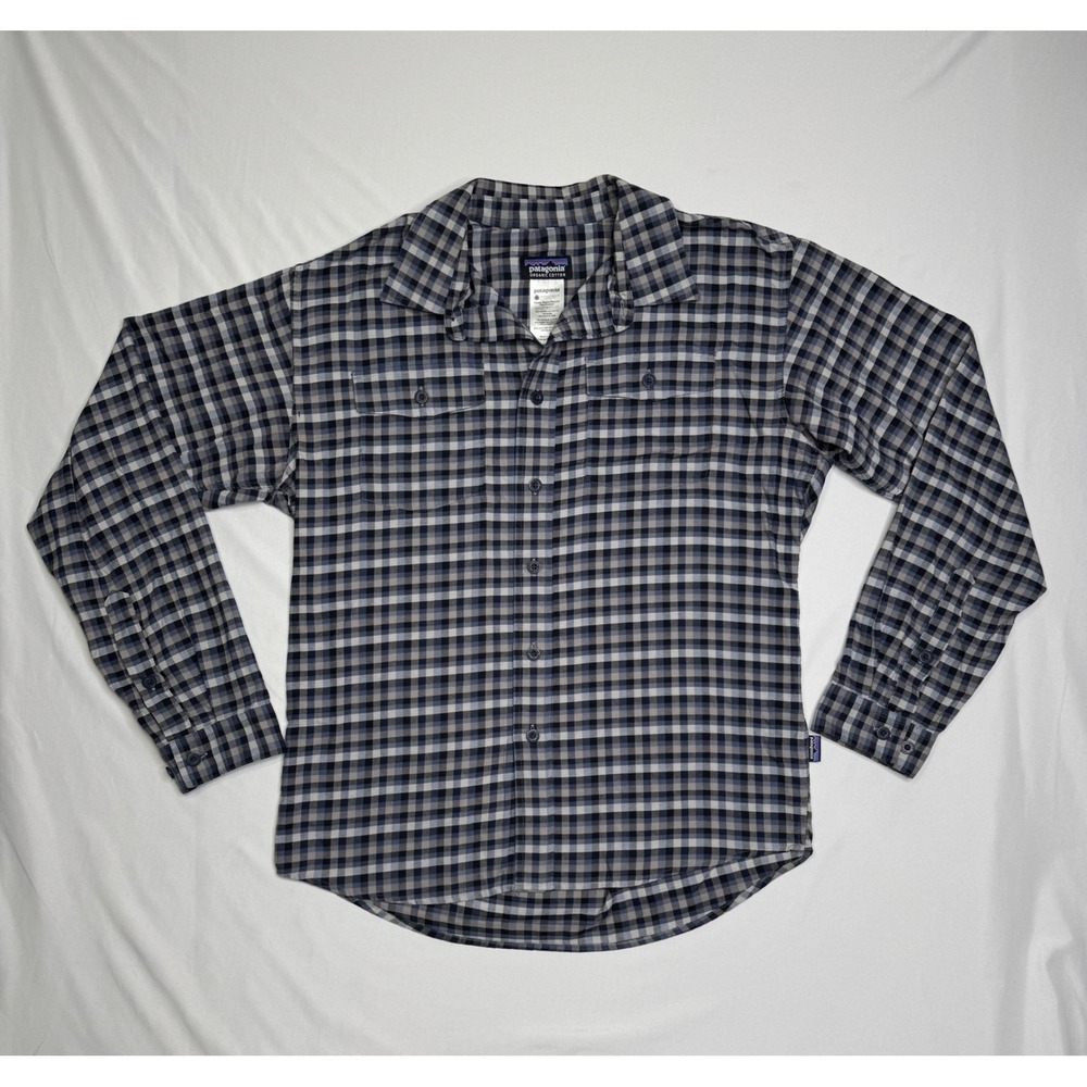 Patagonia Men's Long-Sleeved Organic Cotton Button-Down Shirt Blue Gray Hiking